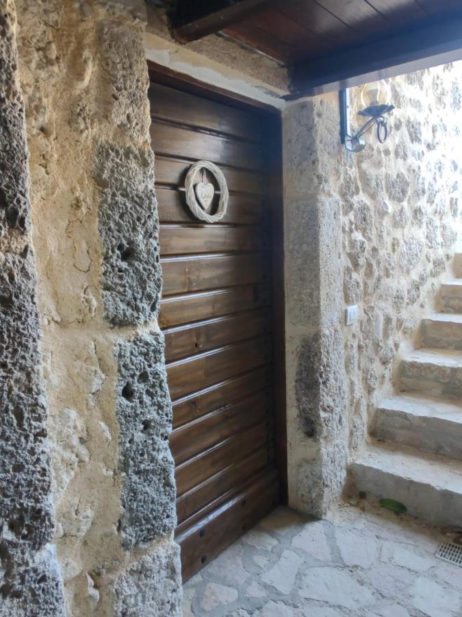 Agriturismo Le Faeta Арпино Экстерьер фото
