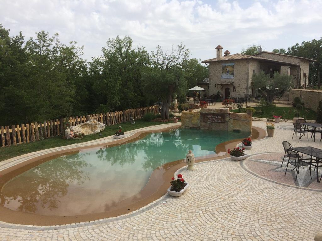 Agriturismo Le Faeta Арпино Экстерьер фото