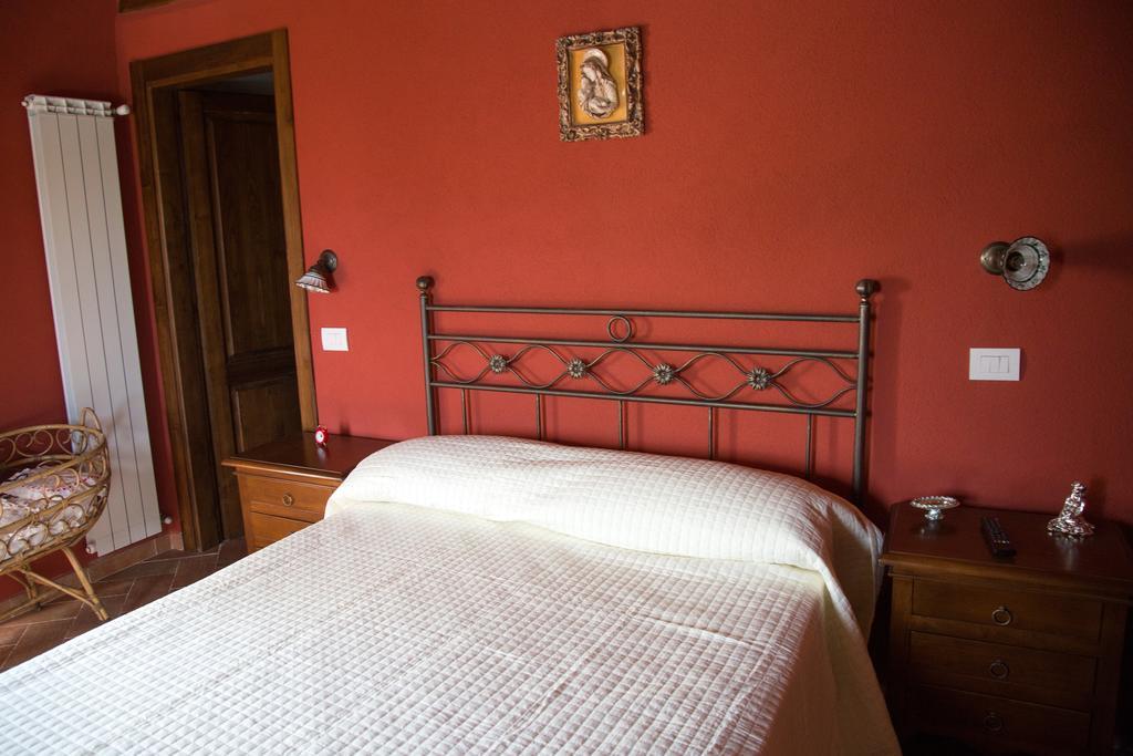 Agriturismo Le Faeta Арпино Экстерьер фото