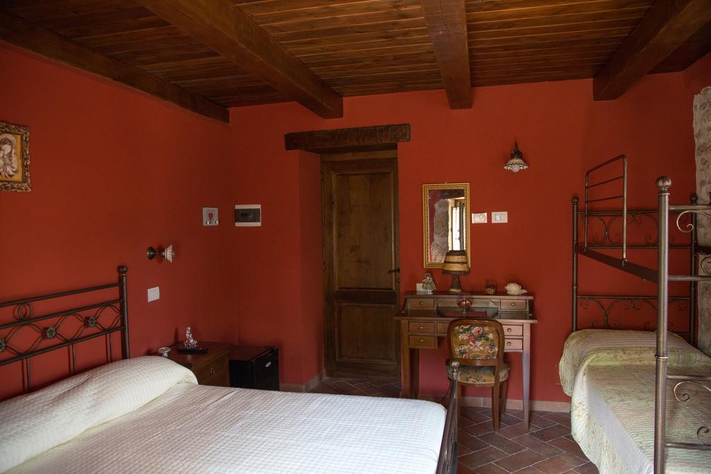 Agriturismo Le Faeta Арпино Экстерьер фото