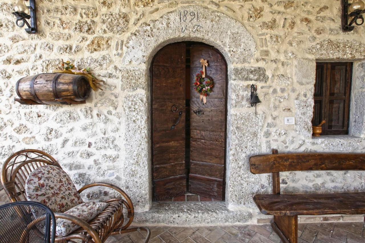 Agriturismo Le Faeta Арпино Экстерьер фото